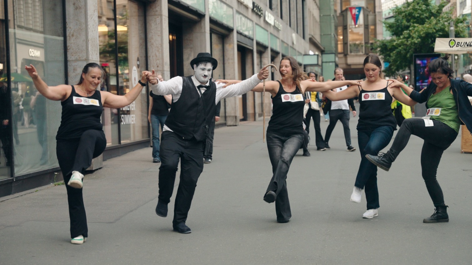 YouTube-Video ansehen: Follow the Beat Flashmob in Leipzig